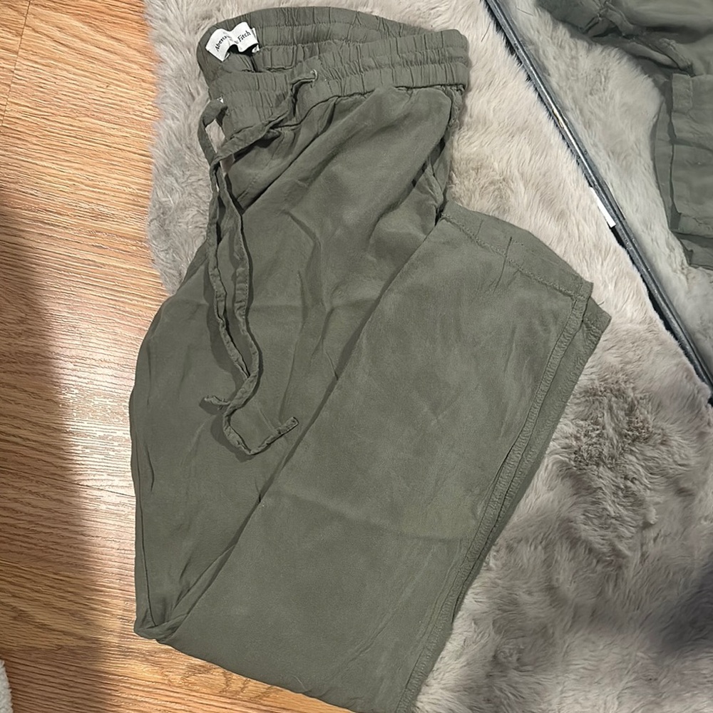 Abercrombie & Fitch Green pants